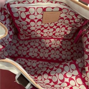 Coach White and Pink Women's Bag